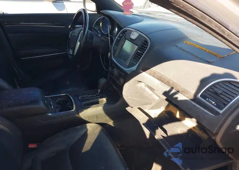 2011 Chrysler 300 Limited z USA, uszkodzony, nr VIN 2C3CA5CG6BH547065